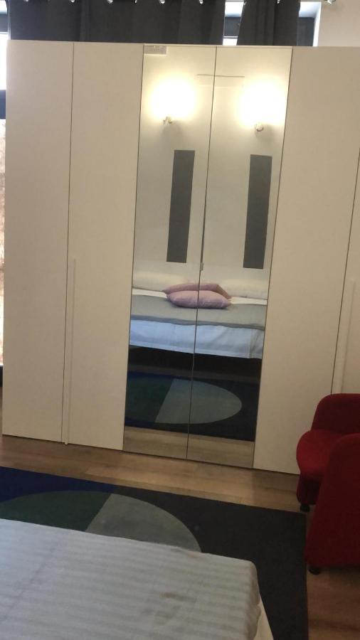 Monolocale Arredato Con Una Camera Διαμέρισμα Πάρμα Εξωτερικό φωτογραφία