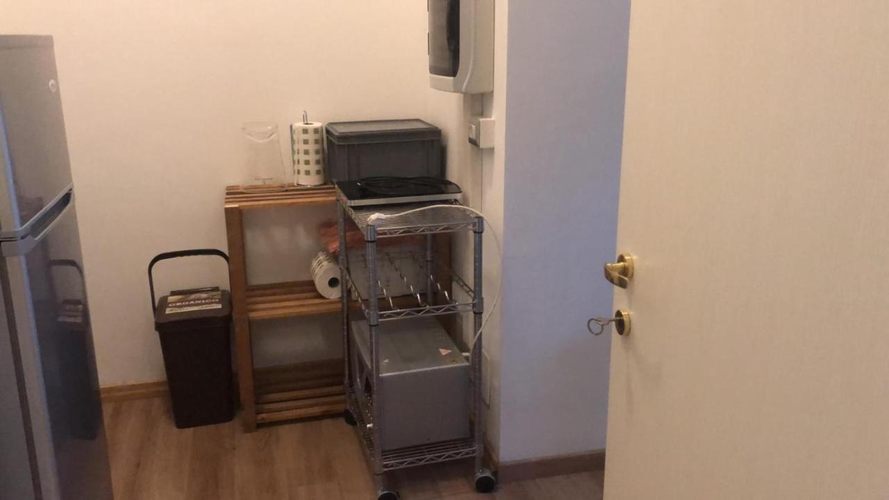 Monolocale Arredato Con Una Camera Διαμέρισμα Πάρμα Εξωτερικό φωτογραφία