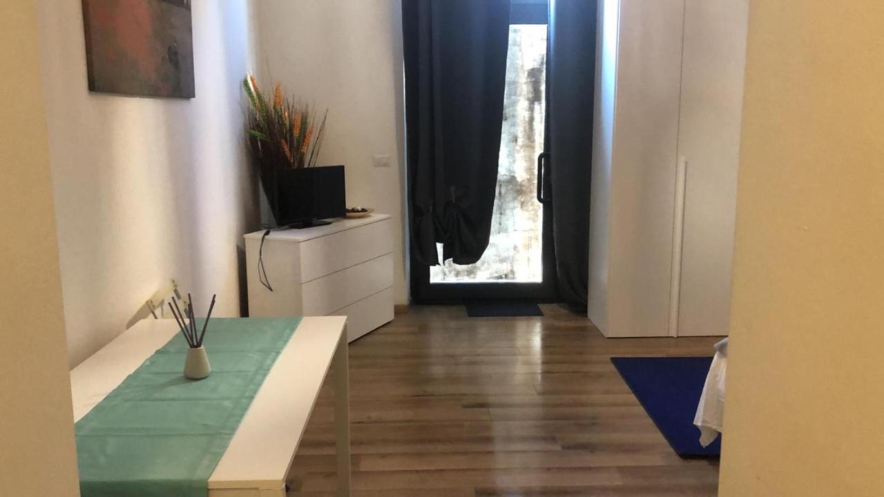 Monolocale Arredato Con Una Camera Διαμέρισμα Πάρμα Εξωτερικό φωτογραφία